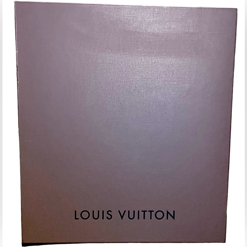 โจAuthentic Louis Vuitton Vintage
Large Storage Gift Decorative Box in Brown
